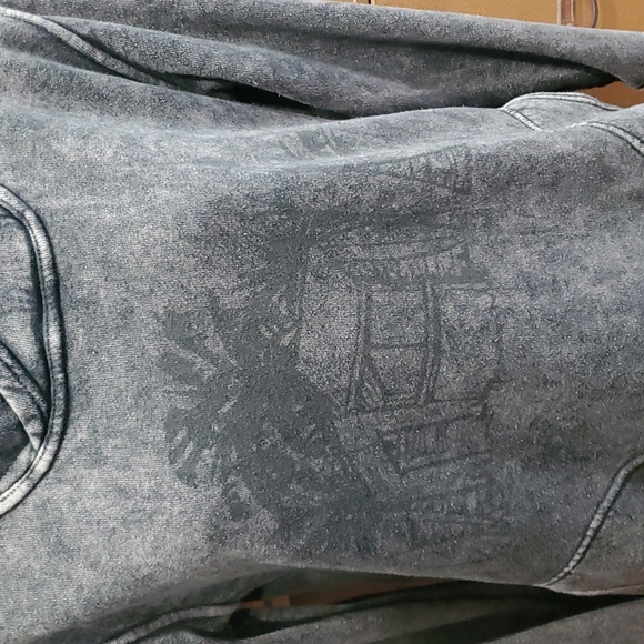 MALIBU SURF SHACK hoodie.    #4239 - Picture 5 of 8